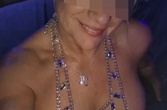 Plan sexe femme mûre libertine de Nice cherche une grosse queue